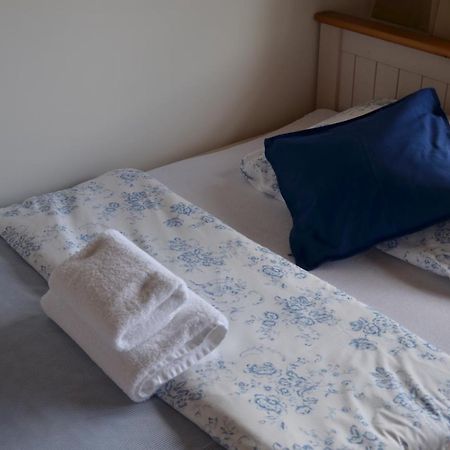 Hotel Na Statku Mirosov Mirosov  Екстериор снимка